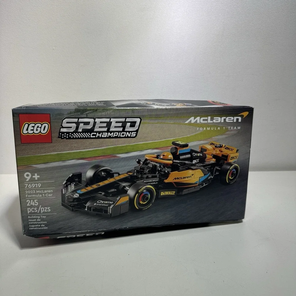 LEGO Speed Champions 2023 McLaren Formula 1 Race Car Toy for Play and Display